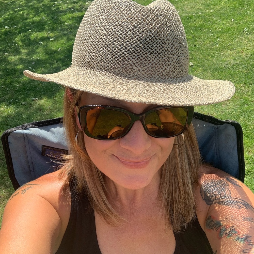 Meet your Posher, Shanon